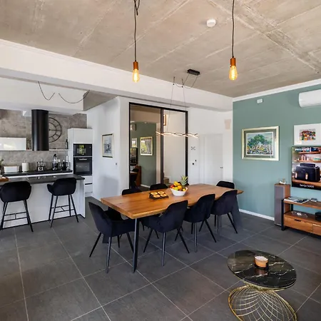 וילה Casa Belladonna With Heated Pool And Kids Playground