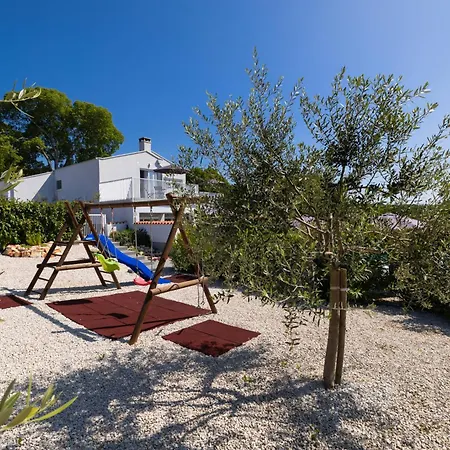 Casa Belladonna With Heated Pool And Kids Playground