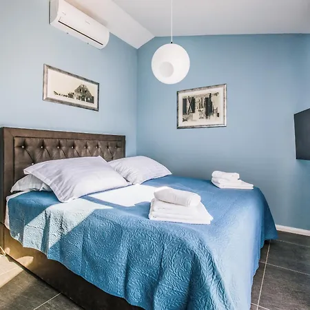 Casa Belladonna With Heated Pool And Kids Playground